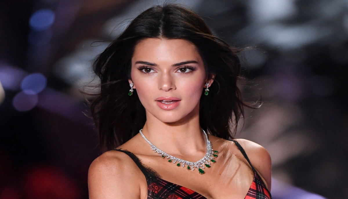 Kendall Jenner Reveals Her Acne Removal Skincare Routine