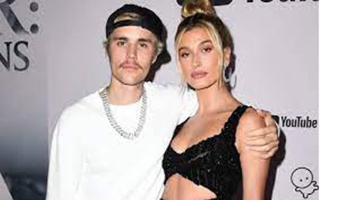 Fans react to Hailey Bieber comforting Justin Bieber at Coachella