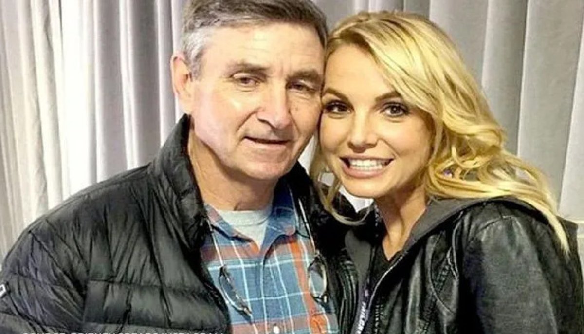 Britney Spears addresses rumors she is reconciling with ailing father