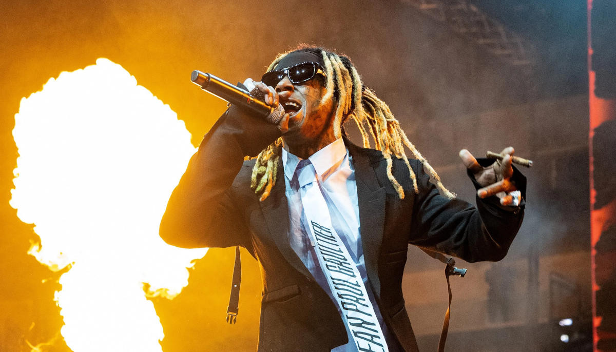 Lil Wayne raises eyebrows with face tattoo revelation