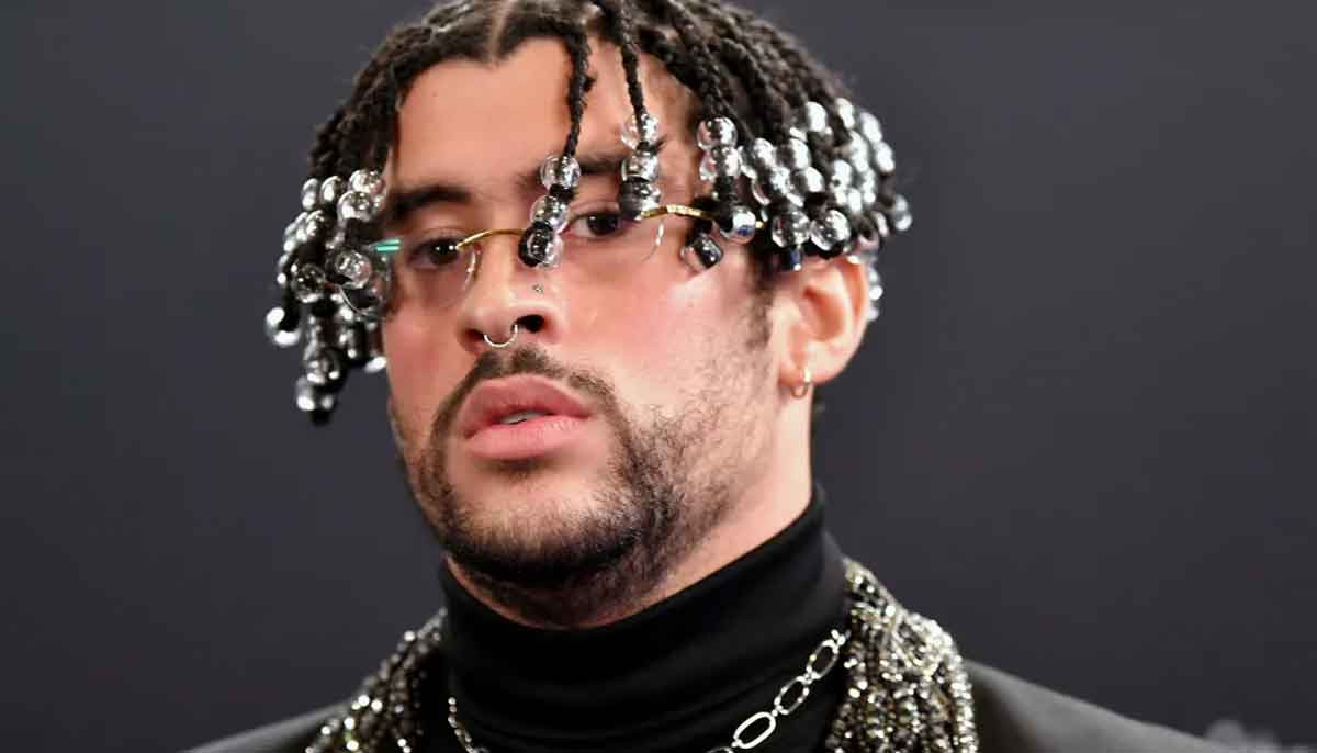 100, 000 singers sign petition to replace Bad Bunny for Super Bowl Halftime Show