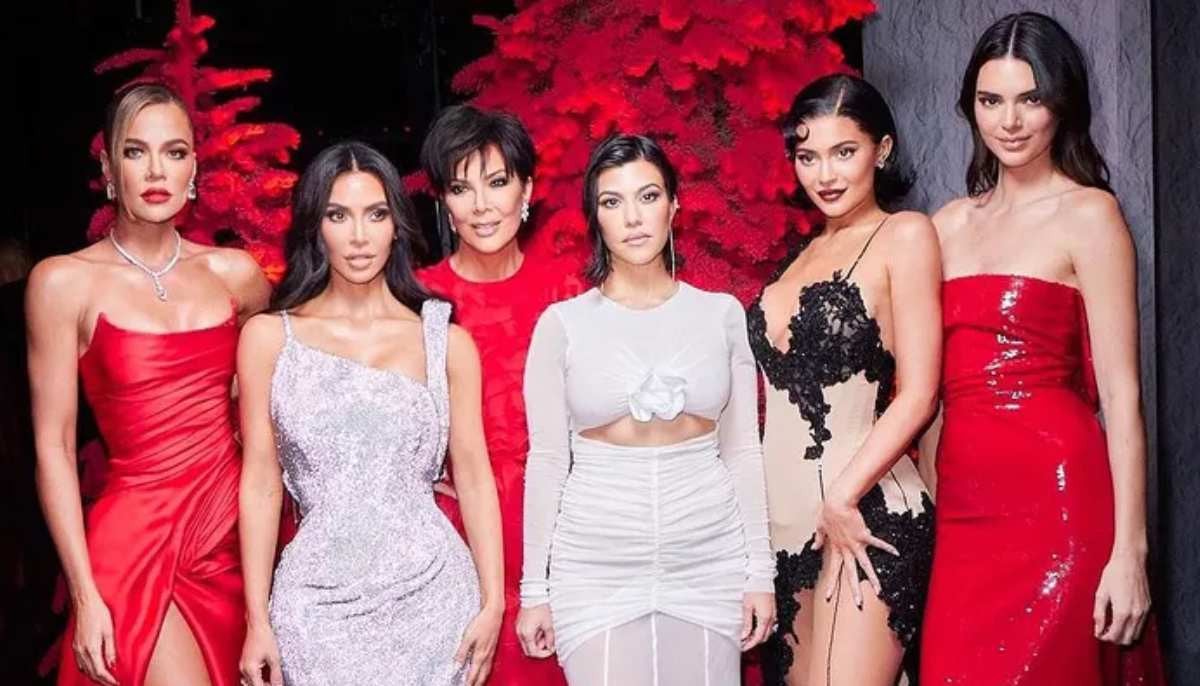 Who pays for Kardashian-Jenner Christmas Eve party?