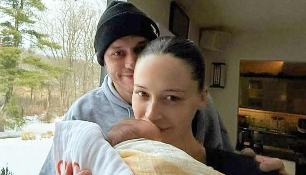 Pete Davidson stands by Elsie Hewitt after painful post-birth ordeal