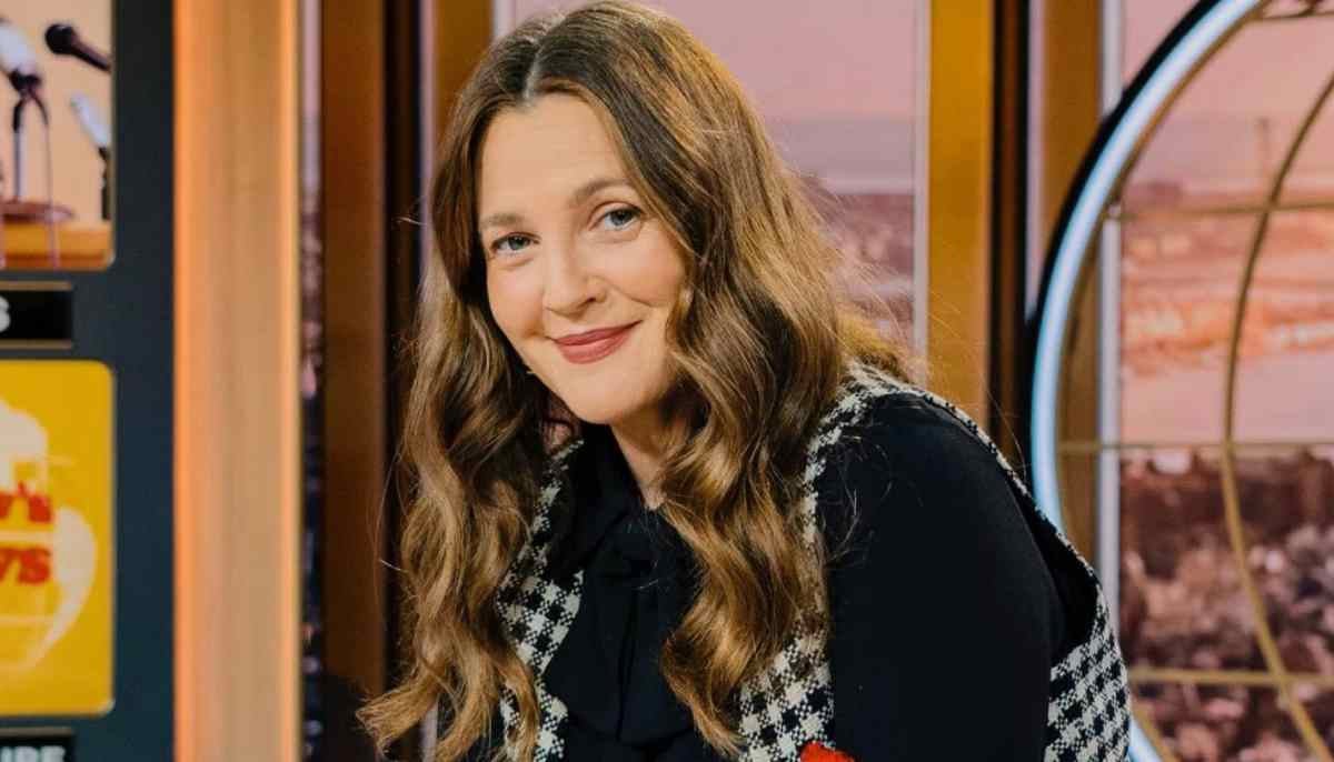 Drew Barrymore breaks down over cruel criticism, fans in tears