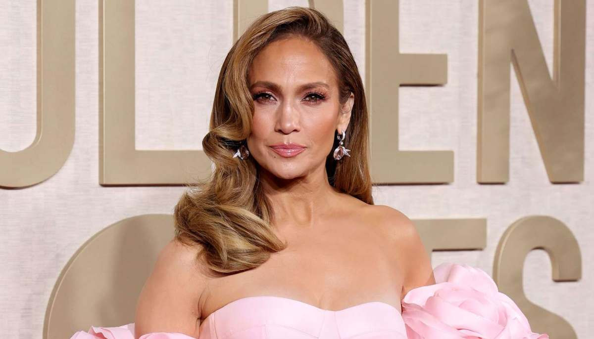Jennifer Lopez pens goodbye message to late Valentino Garavani