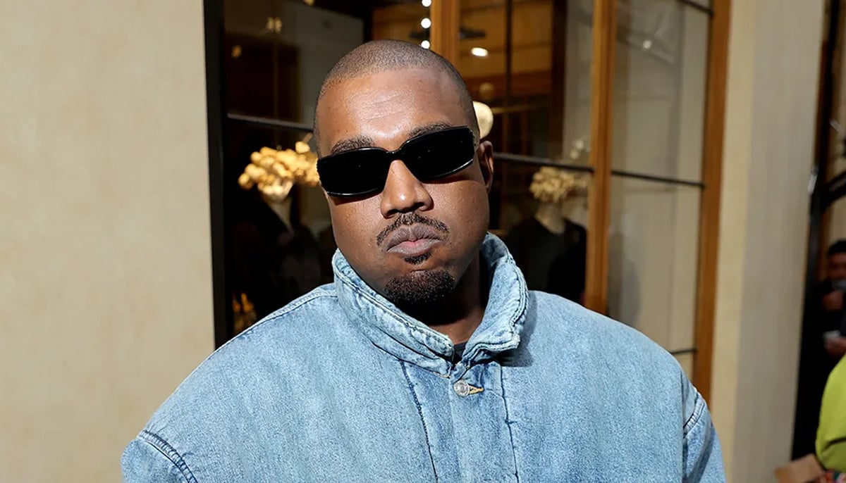 Kanye West issues public apology for antisemitic remarks
