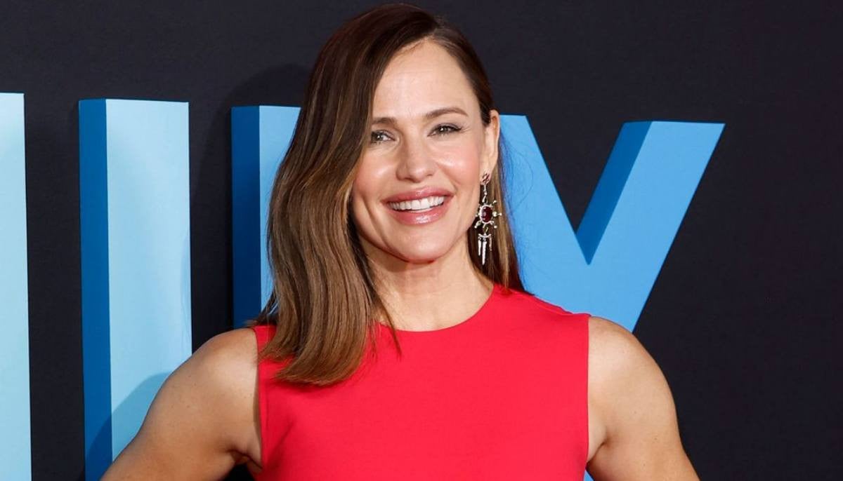 Jennifer Garner channels Mike Tyson in brutal movie set mishap