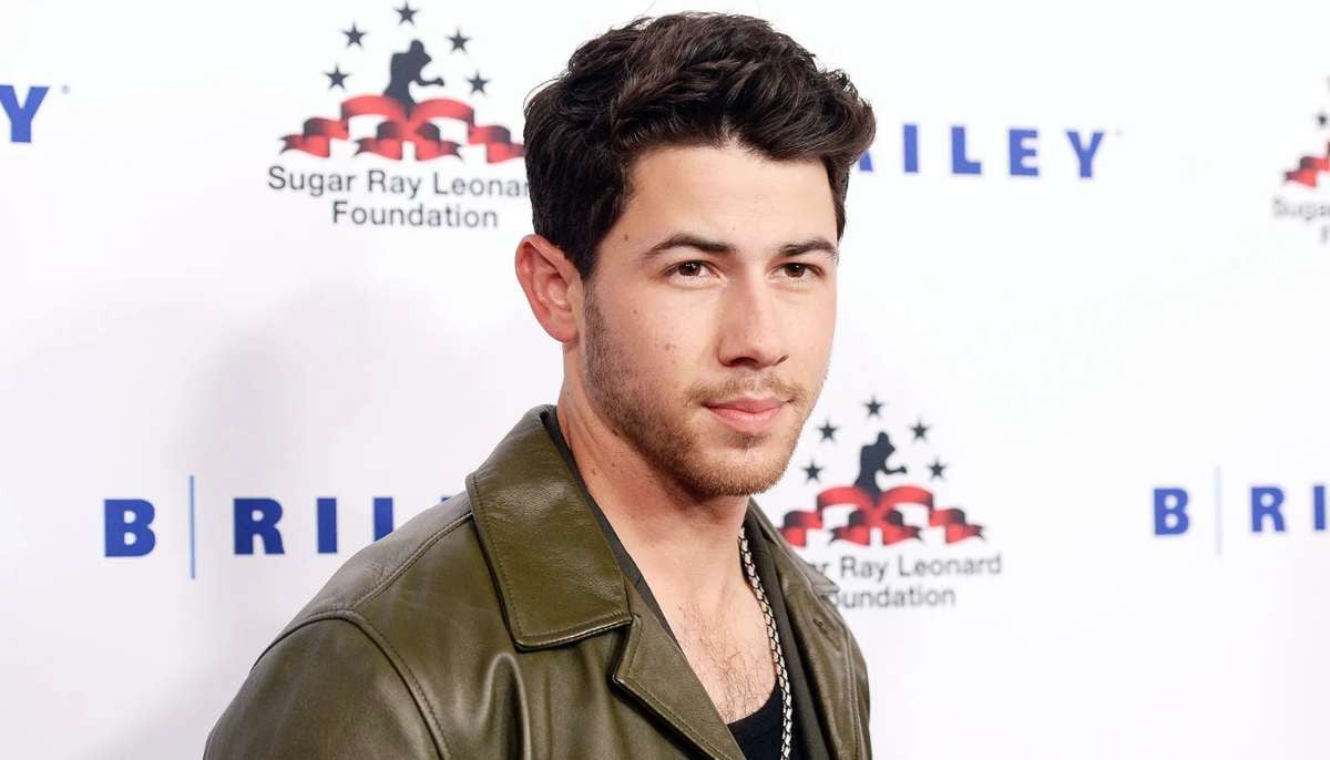 Nick Jonas breaks hearts with raw new single on live TV