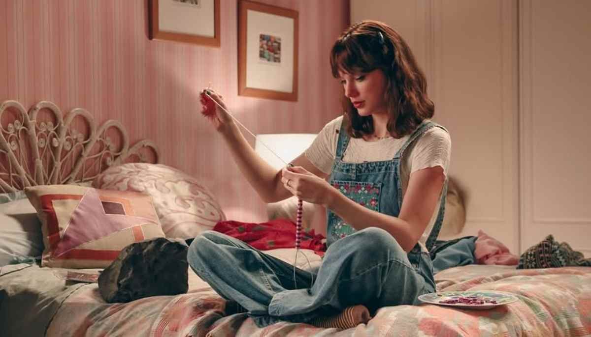 What inspired Taylor Swift's Opalite 90's music video idea?