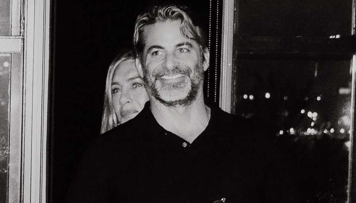 Jennifer Aniston inches closer to aisle with Jim Curtis