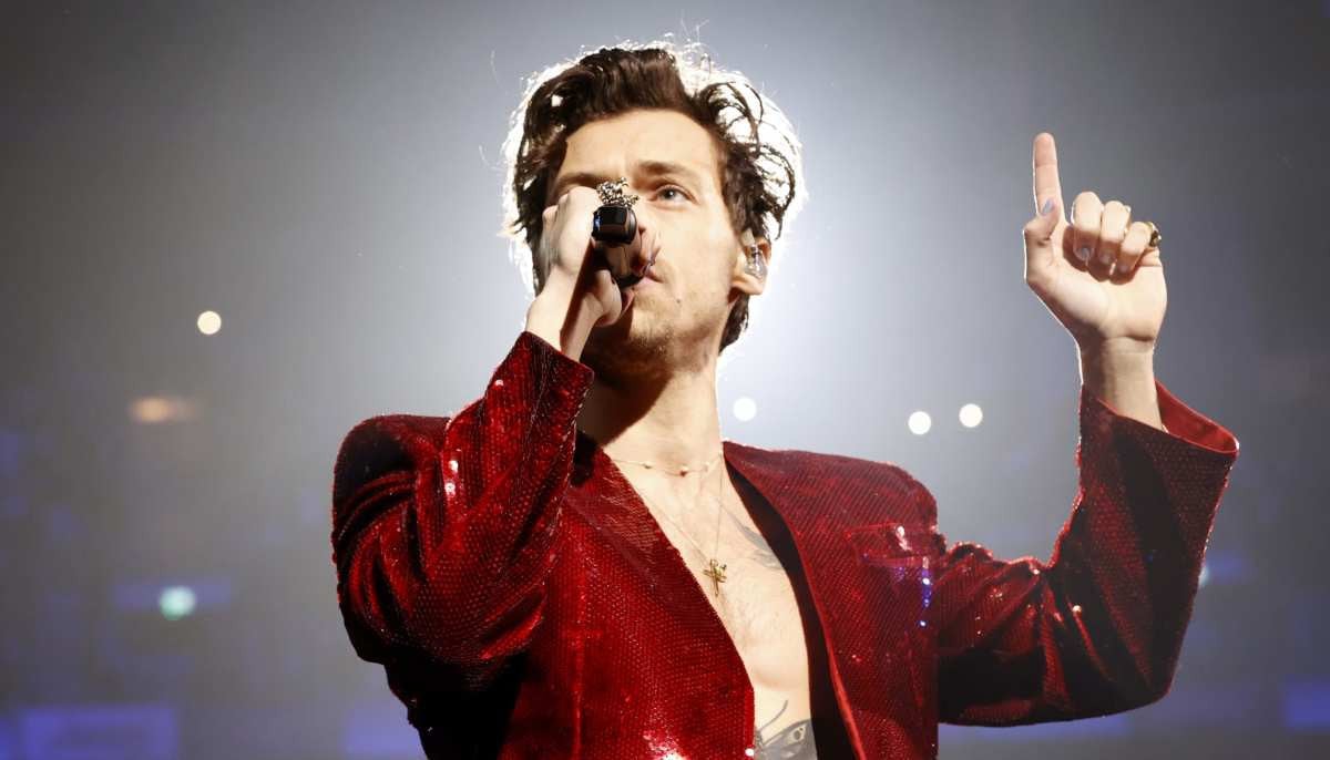 Harry Styles drops big surprise, fans can’t stop talking