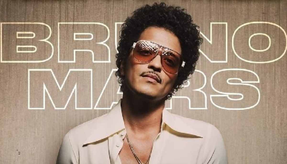 Bruno Mars turns Valentine roses Into album rollout gold