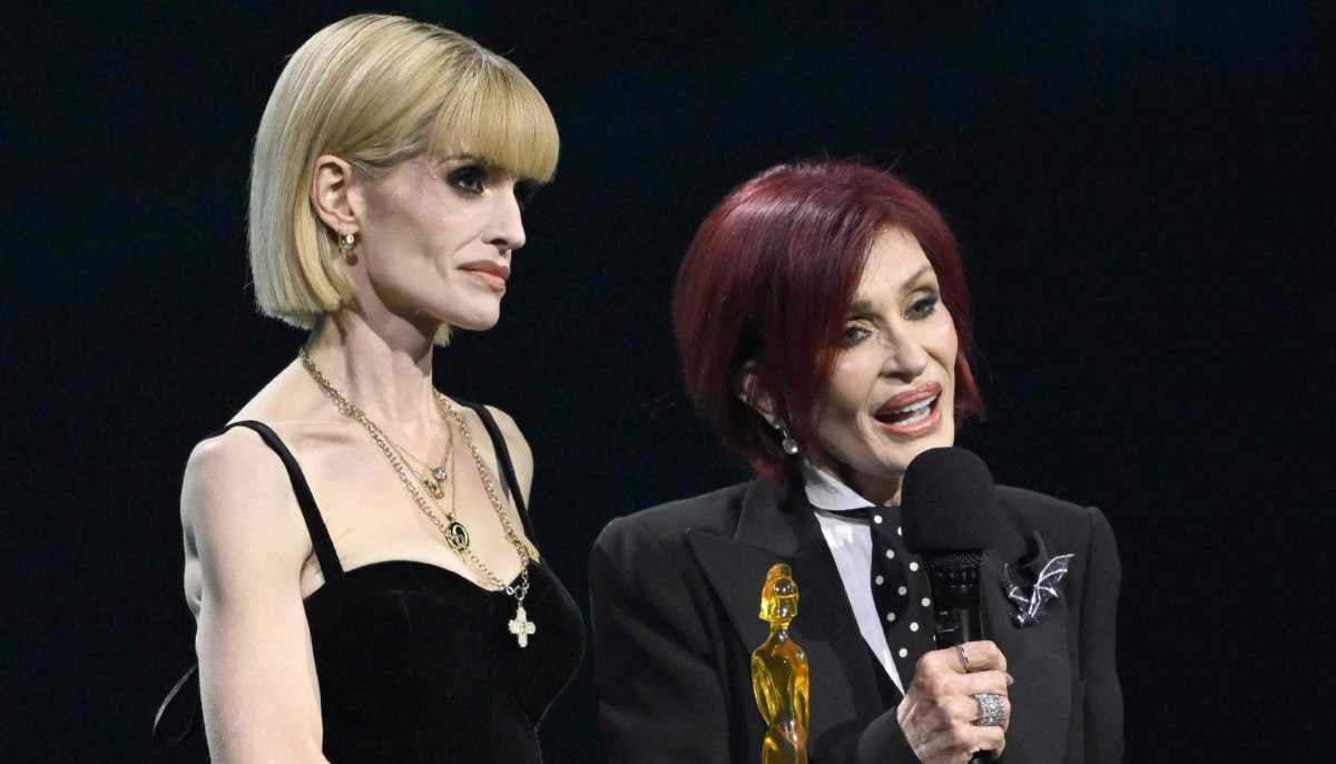 Kelly Osbourne, mom Sharon delivers expletives-filled speech at BRIT Awards