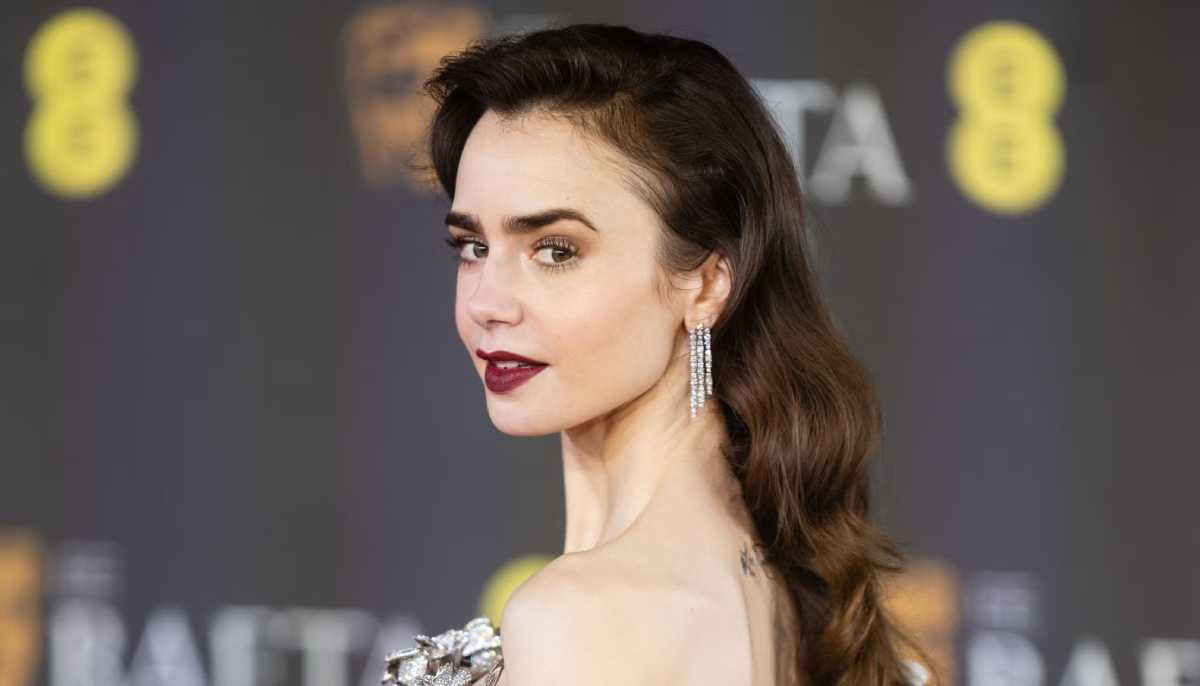 Lily Collins regains stolen sentimental item: ‘Speechless’