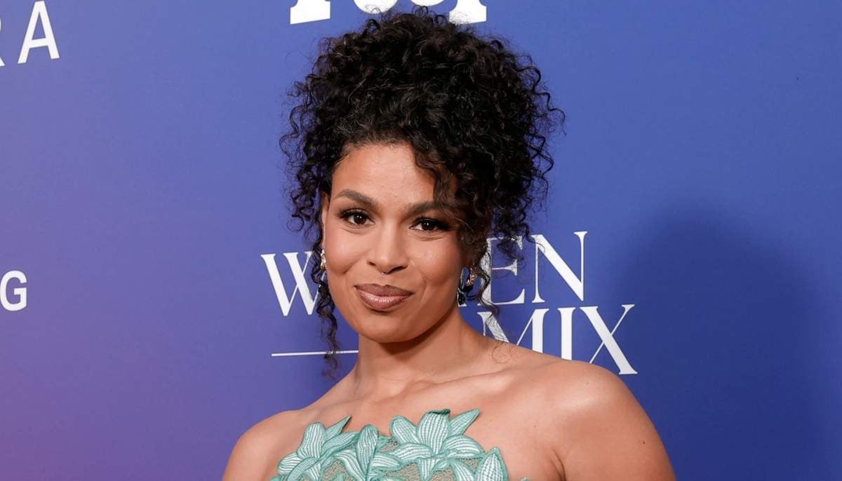 Jordin Sparks weighs in as Kelly Clarkson’s car mystery deepens