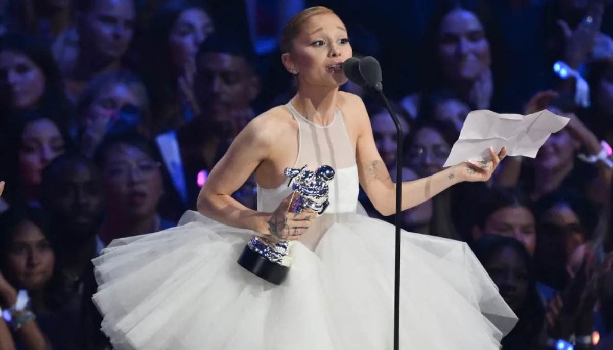 Ariana Grande 'confirms' eight studio album in recent update?