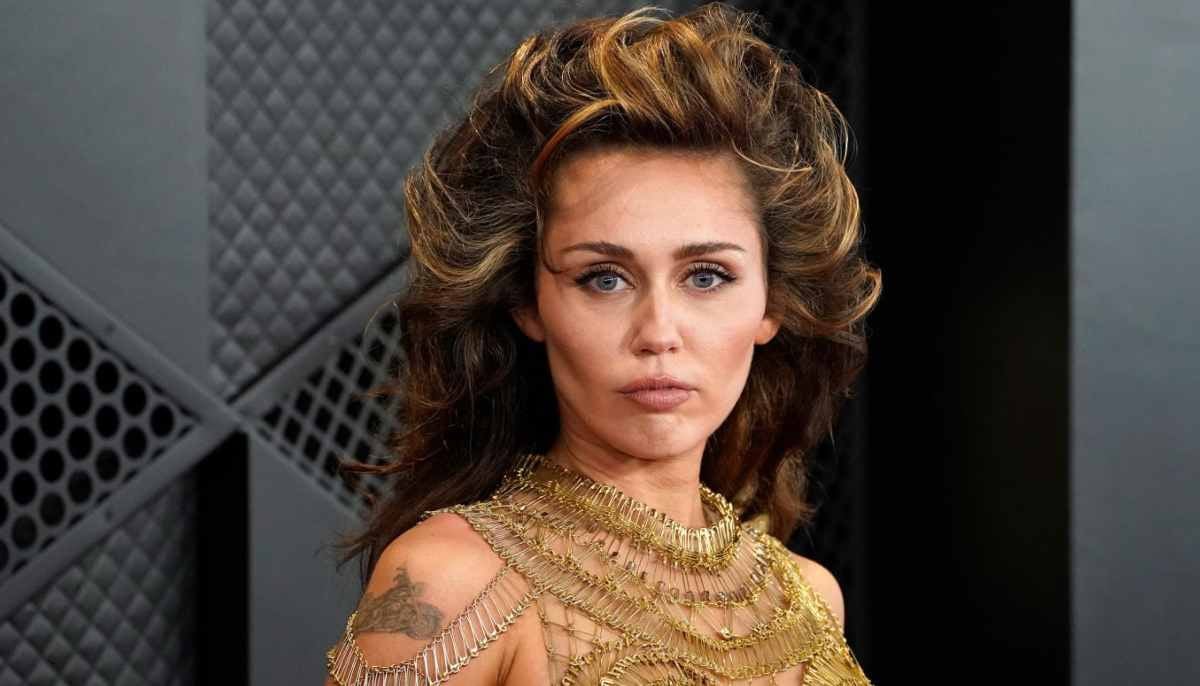 Miley Cyrus hints at 'Disney' superstar cameo in anniversary special