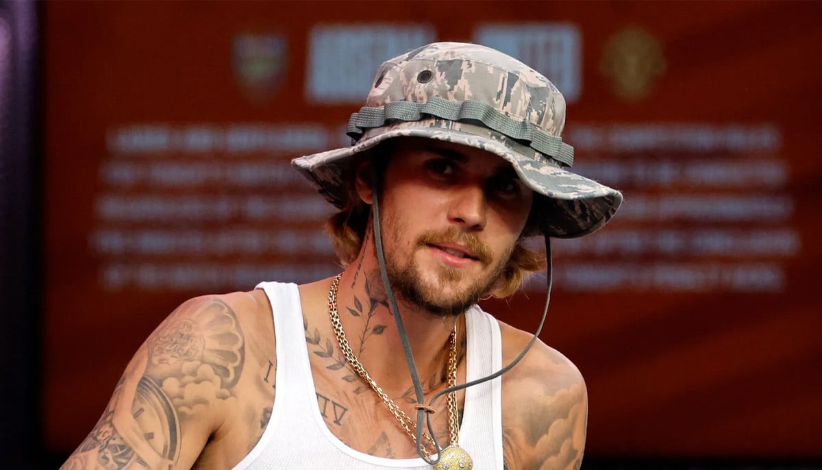 Justin Bieber, MGK and stars turn out for Tom Brady’s Flag Football event 