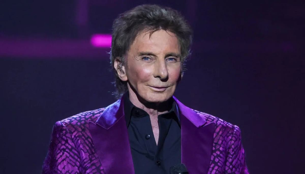 Barry Manilow announces album after health setback