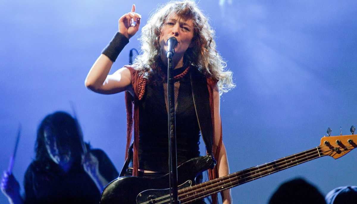 Melissa Auf der Maur on Olivia Rodrigo's '90s alt-rock influence