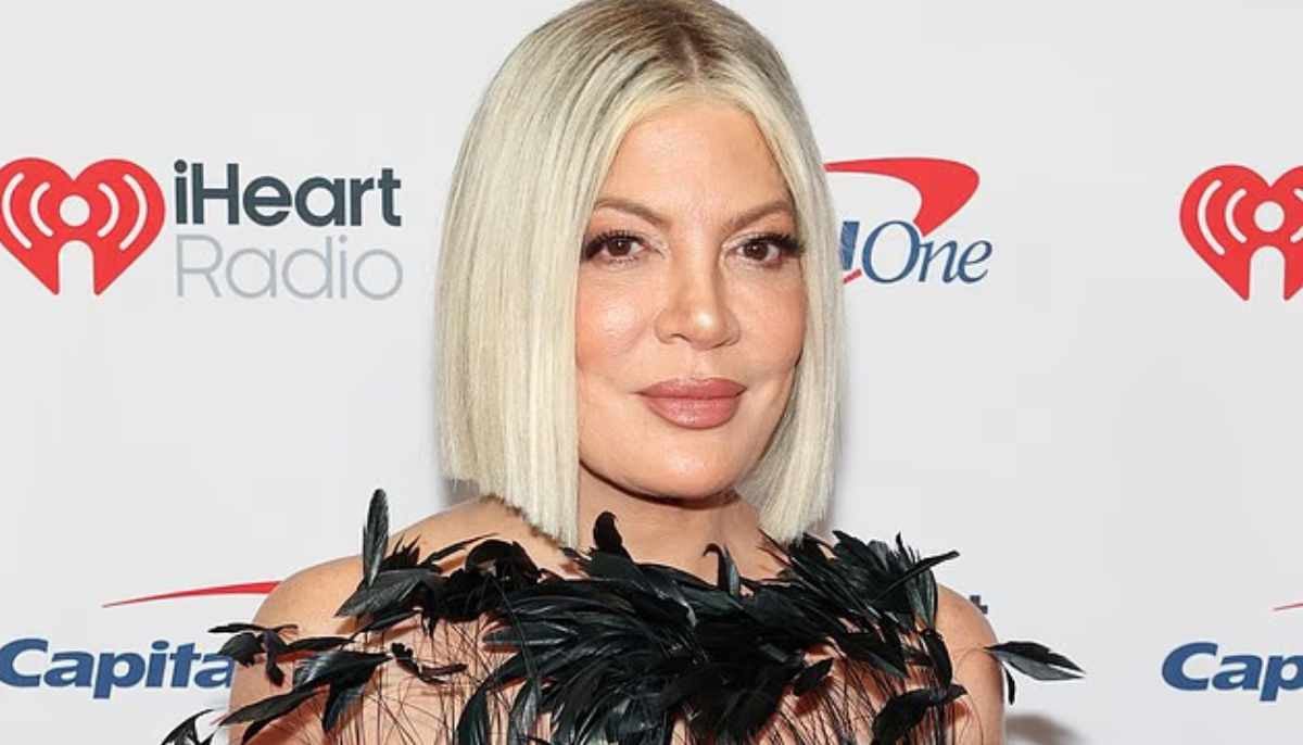 Tori Spelling ditches dating to rebuild her empire