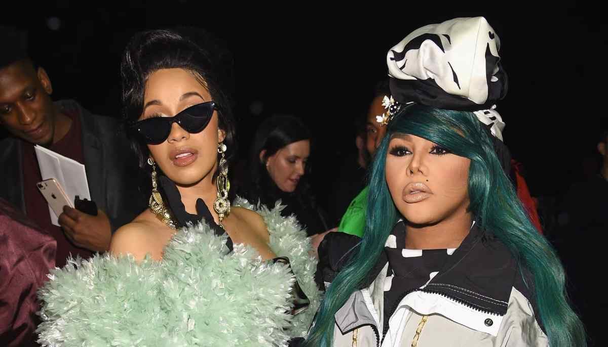 Cardi B calls Lil' Kim 'blue print' of rap world after performance