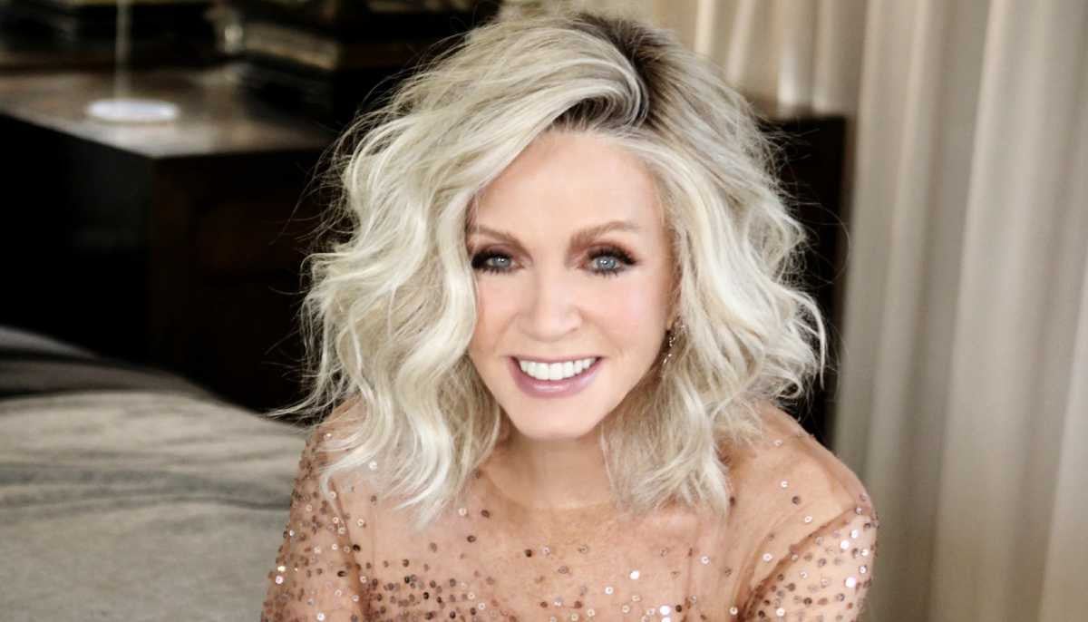 ‘Knots Landing’ alum Donna Mills responds to age-shaming critic