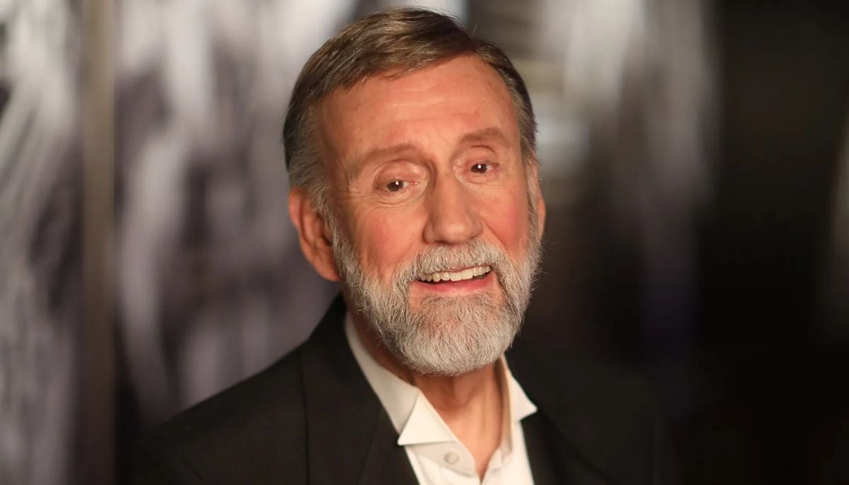 Ray Stevens breaks neck in fall ahead of album release