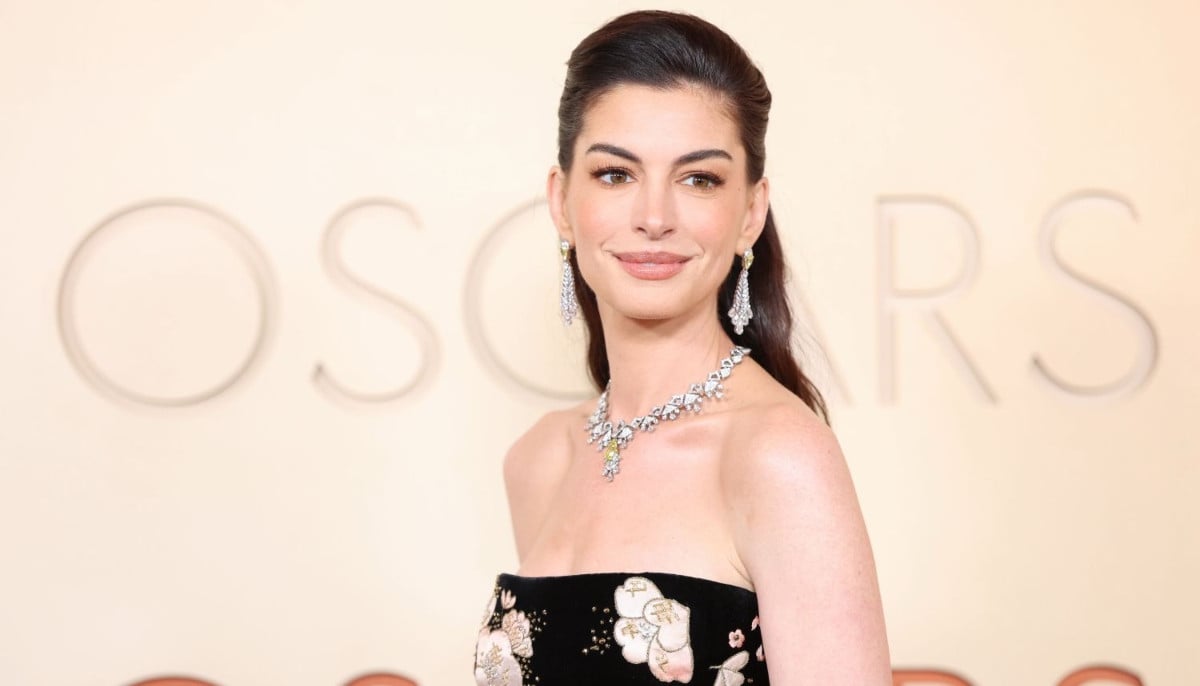 Anne Hathaway’s sci-fi film ‘The End of Oak Street’ delay reason revealed