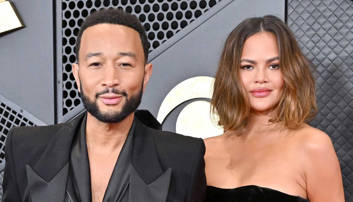 John Legend wife Chrissy Teigen lands in hot water after 'polite' gesture