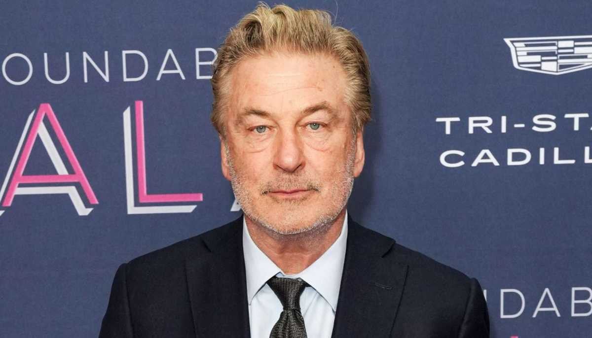 Alec Baldwin makes emotional admission: 'I want to retire'