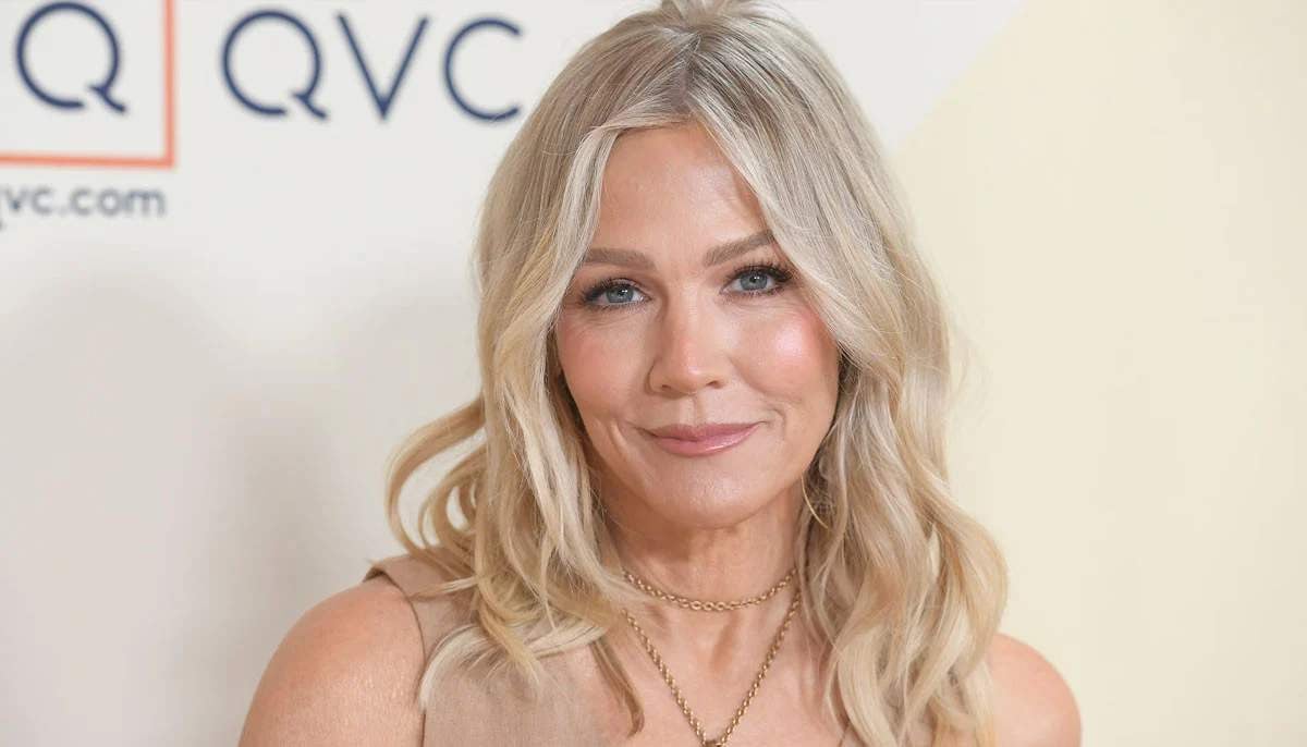 Jennie Garth on Armchair Expert podcast reveals divorce low point 