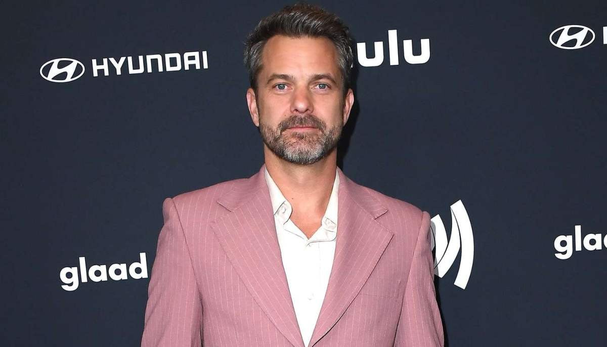 Joshua Jackson turns awkward moment into touching fatherhood lesson