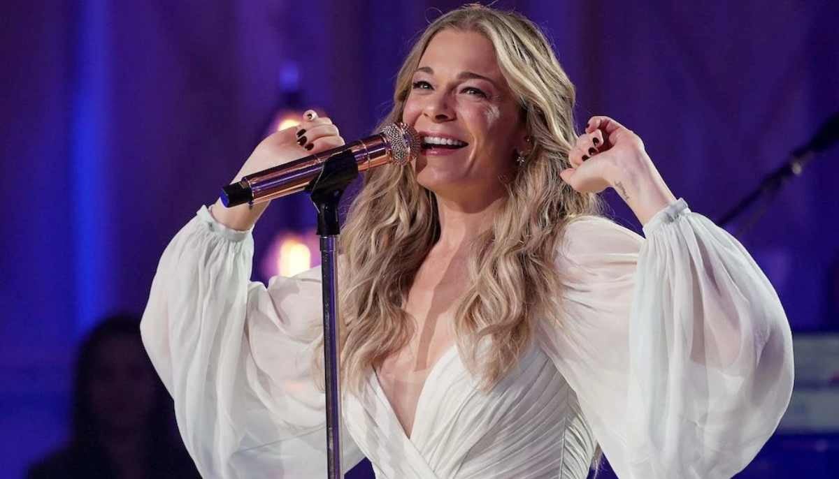 LeAnn Rimes cancels shows after COVID causes severe laryngitis