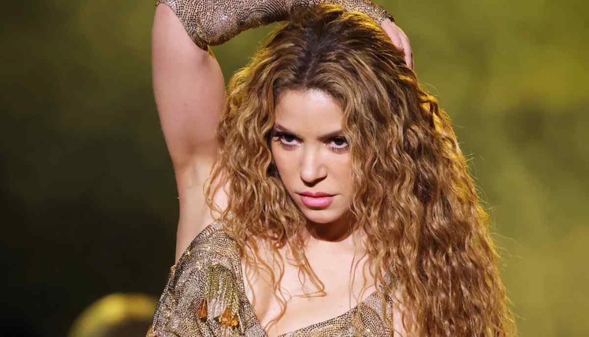 Shakira sends shockwaves with free concert for 2 million fans