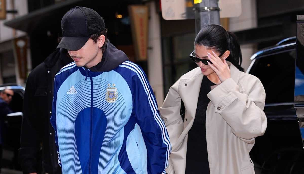Timothee Chalamet, Kylie Jenner step out with Kardashian clan for outing