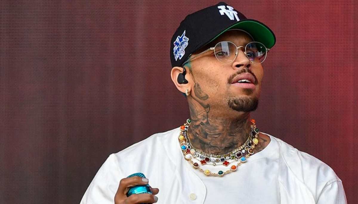Chris Brown trolled for using 'AI' to generate new album cover