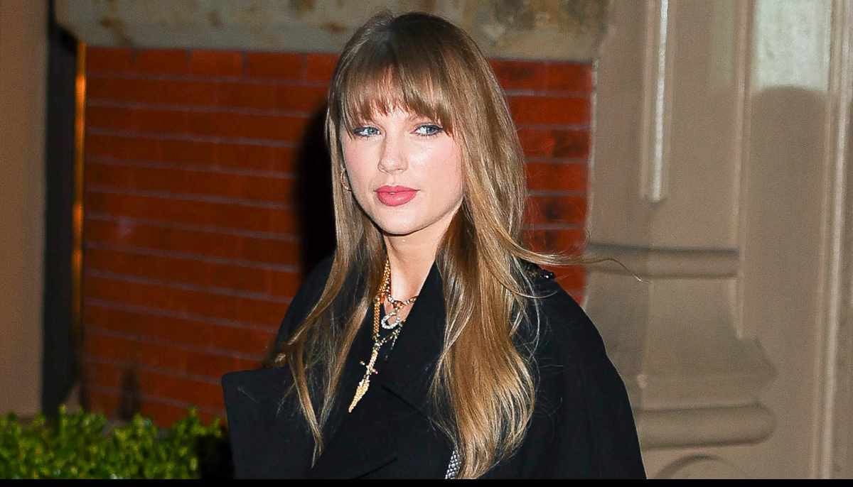 Taylor Swift brings bright red lips back in trend with NYC outing