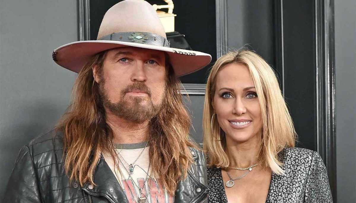 Billy Ray Cyrus makes sweet move for ex-wife amid Elizabeth Hurley romance 