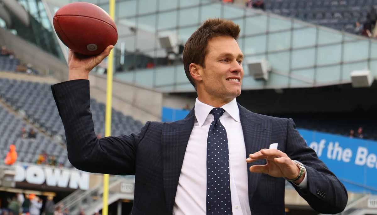 Tom Brady 'fails' to pull off Gucci resort 2027 runway walk: 'Tin Man'