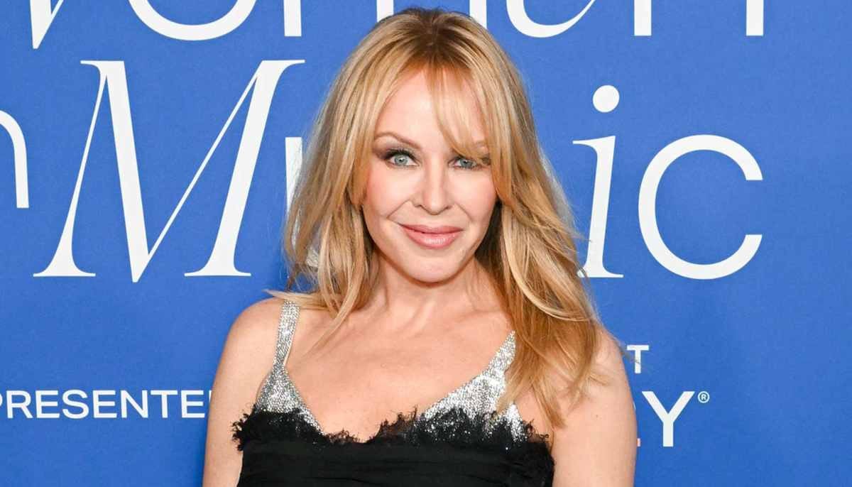  Kylie Minogue makes emotional confession about past love