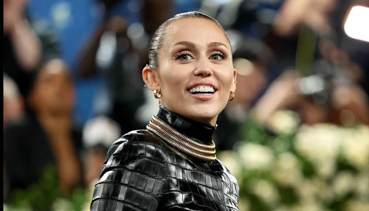 Miley Cyrus Walk of Fame star first look sends fans into frenzy