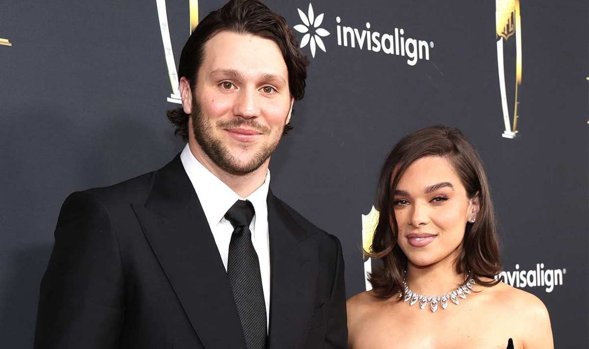 Josh Allen discloses habit that surprises wife Hailee Steinfeld