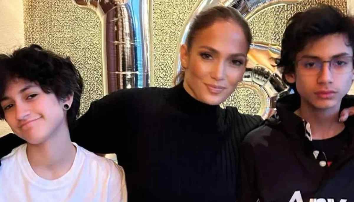 Jennifer Lopez enrages fans with twins scholarship announcement