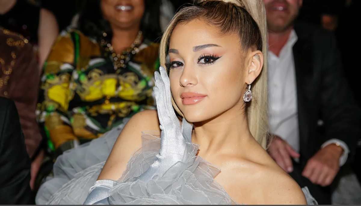 Ariana Grande offers rare glimpse of rehearsals ahead of major tour