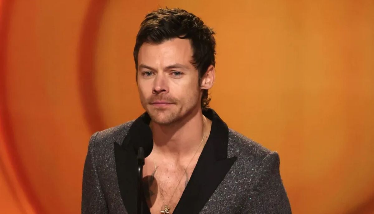 Harry Styles experiences an amusing on-stage mishap
