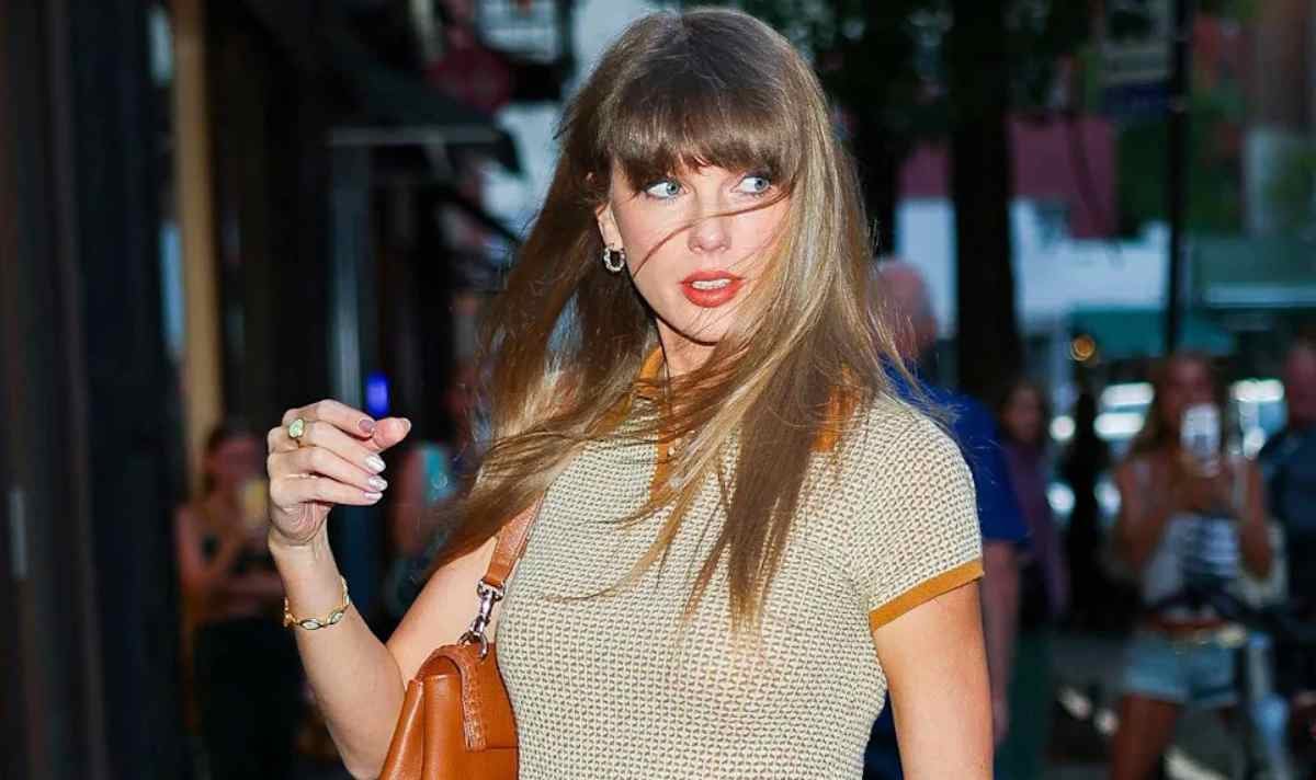 Taylor Swift spotted in chic 70s look in New York City outing