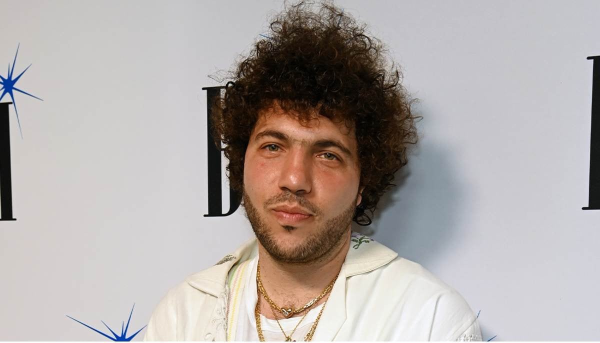 Benny Blanco’s half-shaved look in viral interview sends fans wild