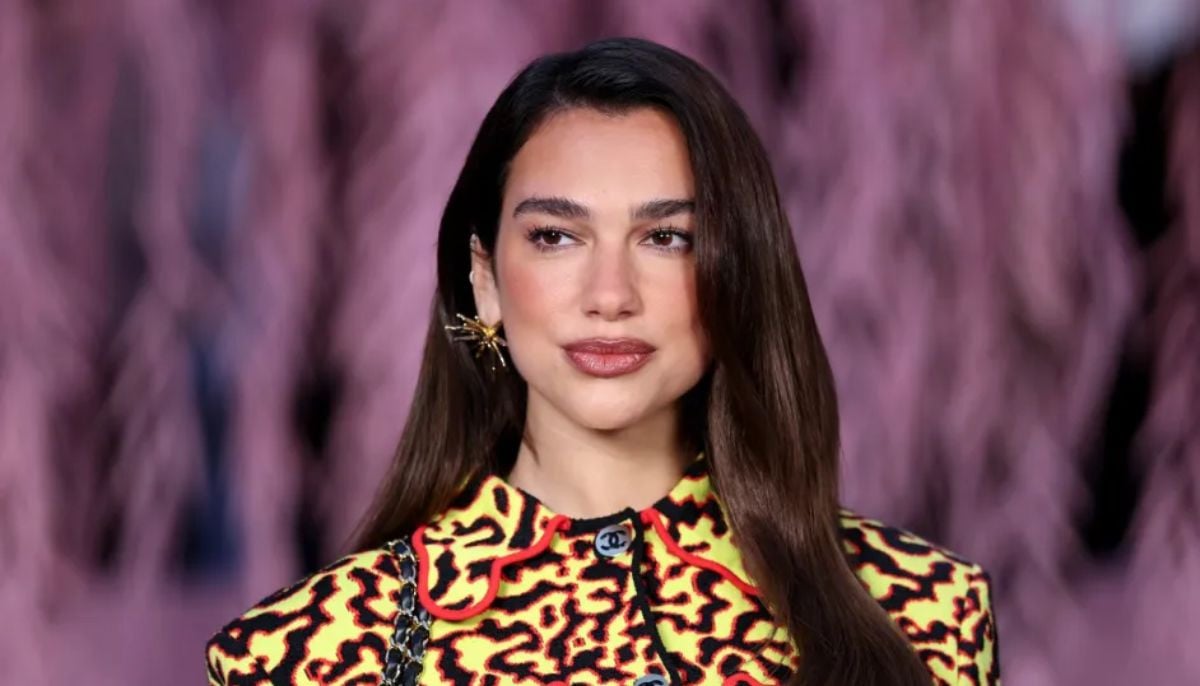  Dua Lipa stuns in custom gown at her lavish wedding to Callum Turner