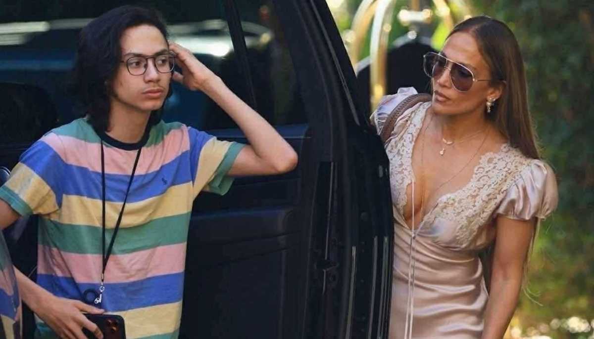 Jennifer Lopez son raises health concerns with rare outing